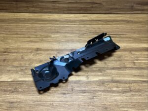 2017-2023 Rolls Royce Dawn RR6 Rear Right Panel Duct Reinforcement Bracket OEM