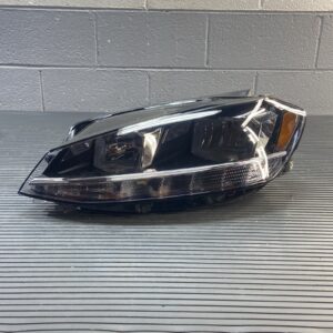 2018-2021 Volkswagen Golf GTI MK7.5 Twin Halogen Headlight Lamp Left OEM *NOTE*