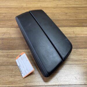 2018-2023 BMW M5 F90 Center Console Lid Armrest Black Merino Leather OEM *NOTE*