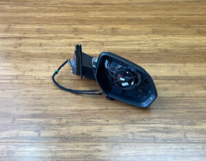 2018-2023 VW Atlas Front Right Mirror Housing Door Side OEM *NOTE*