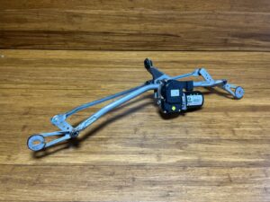 2018-2025 BMW M5 F90 Front Windshield Wiper Transmission Linkage w/ Motor OEM