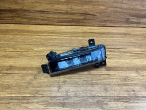 2019-2022 BMW X7 G07 Fog LED Lamp Assembly Front Right Side OEM *NOTE*