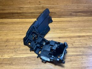 2019-2026 BMW X7 G07 AWD Bumper Mounting Bracket Rear Right Unit OEM *NOTE*