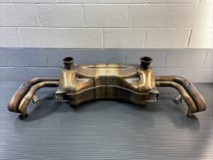 2020-2023 Audi R8 4S 5.2L V10 Rear Exhaust Muffler Silencer OEM 18k Miles