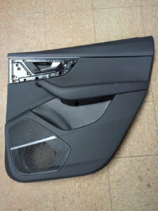 2020-2025 Audi Q7 4M Rear Right Side Interior Door Panel Trim Cover OEM