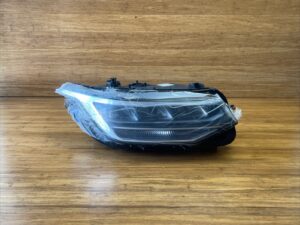 2022-2024 Volkswagen Tiguan Front Right Headlight Lamp LED OEM *NOTE*