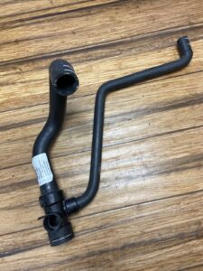 2000-2001 Volkswagen Passat Radiator Engine Coolant Hose GateS OEM Pipe Line