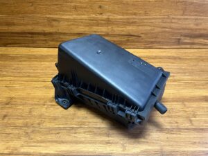 2004-2006 Volkswagen Beetle 1C 1.9L TDI Air Intake Filter Housing Box OEM