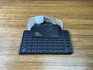 2010-2015 Audi Q7 Floor Mat Rubber Black Unit Rear Left Or Right Side OEM