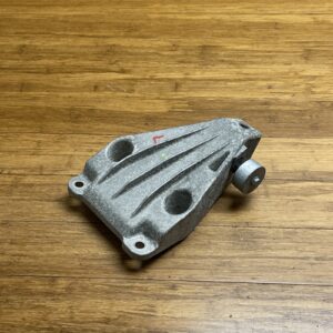 2010-2019 BMW 535xi F10 Engine Mount Support Bracket Left Unit 22116796781  OEM