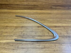 2011-2018 Porsche Cayenne 92A Window Molding Quarter Rear Left Side OEM *NOTE*