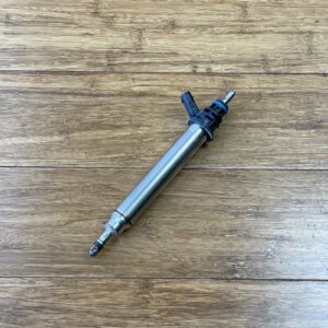 2011-2025 Mercedes C63 W205 Engine Motor Fuel Injector 45k Mile A2560700187 OEM
