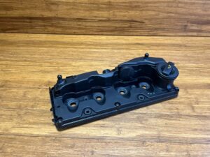 2012-2014 Volkswagen Passat B7 2.0L Engine Valve Cylinder Head Cover Black OEM