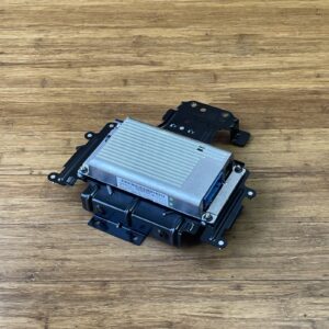 2013-2015 BMW M3 E92 4.0L RWD Bluetooth Control Module W/ Bracket Unit OEM