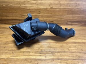 2014-2017 Land Rover Discovery Sport L550 Air Cleaner Filter Housing Box OEM