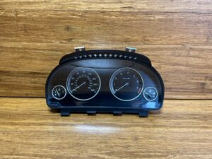 2014-2018 BMW X5 F15 Instrument Cluster Gauge Speedometer 25k Miles OEM