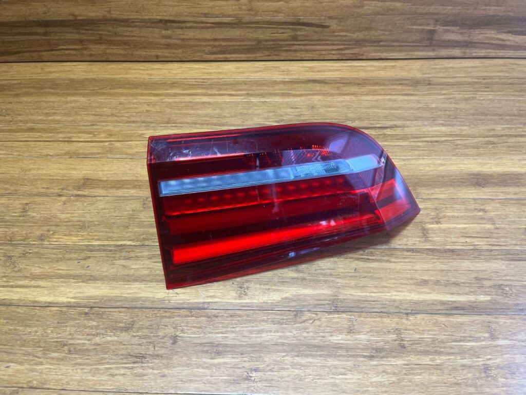 2014-2018 BMW X5 F15 Taillight Inner Rear Right Side 63217329046 OEM *NOTE*