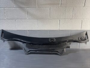 2014-2018 Range Land Rover Front Windshield Cowl Grille Wiper OEM