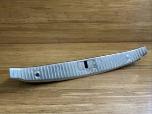 2014-2020 Mercedes S450 W222 Trunk Latch Sill Scuff Plate Trim OEM *NOTE*