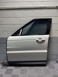 2014-2022 Range Rover Sport L494 Left Front Door Shell Panel OEM White *NOTE*