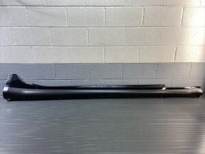2014-2024 Maserati Ghibli M157 Right Rocker Panel Black Trim OEM *NOTE*