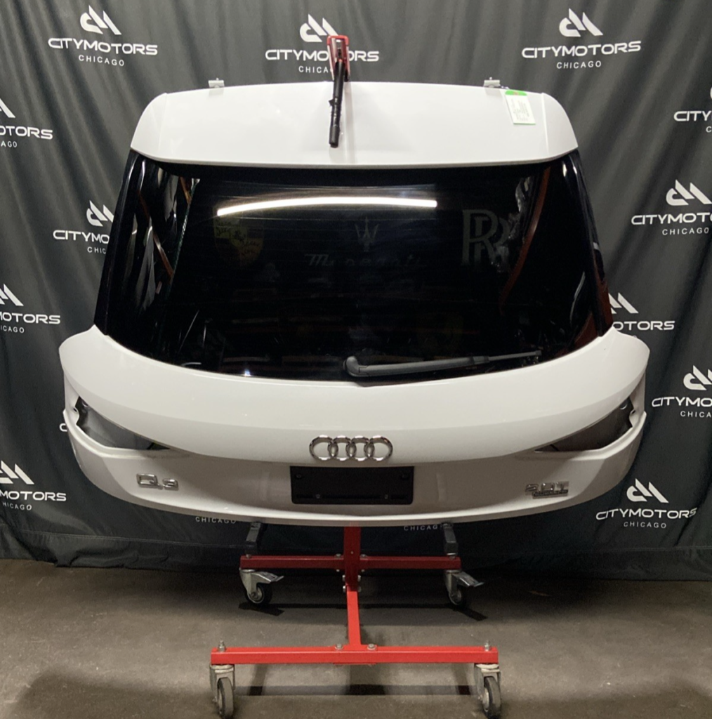 2015-2018 Audi Q3 8U Trunk Lid Liftgate Assembly W/ Glass & Spoiler OEM *NOTE*