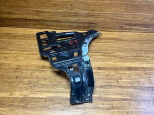 2015-2018 Porsche Cayenne 92A Bumper Bracket Retainer Rear Right Side OEM