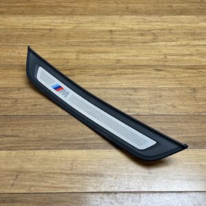 2015-2019 BMW 540i M550i G30 Rear Left Door Sill Scuff Kick Plate Cover OEM