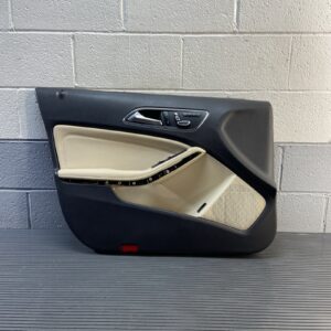 2015-2020 Mercedes GLA 250 X156 Front Left Door Card Panel Beige OEM *NOTE*
