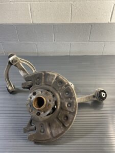 2015-2023 Mercedes C63 S AMG C205 RWD Front Right Spindle Knuckle Wheel Hub OEM