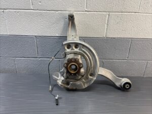 2016-2022 BMW 640i GT G32 AWD Carrier Front Right Spindle Knuckle Hub OEM