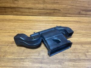 2016-2024 Audi R8 4S Center Dashboard Air Duct Distribution Housing OEM