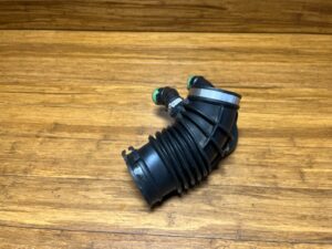 2016-2026 BMW X7 G07 3.0L Engine Air Cleaner Intake Duct Hose Tube Pipe OEM
