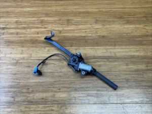 2017-2018 Mercedes C300 C205 Front Right Side Seat Belt Adjuster Feeder OEM