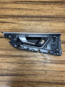2017-2019 Audi Q7 4M Door Opener Handle Interior Rear Left 4M0839019D OEM