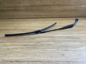 2017-2023 Audi R8 4S V10 PLUS Windshield Wiper Arm Front Passenger Right OEM