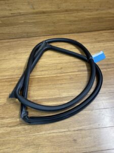 2017-2024 Maserati Levante Front Right Door Weatherstrip Seal 670032870 OEM