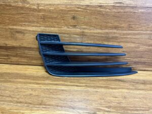 2017 Volkswagen GTI Front Right Side Outer Grille Cover Trim 5GM853666C OEM