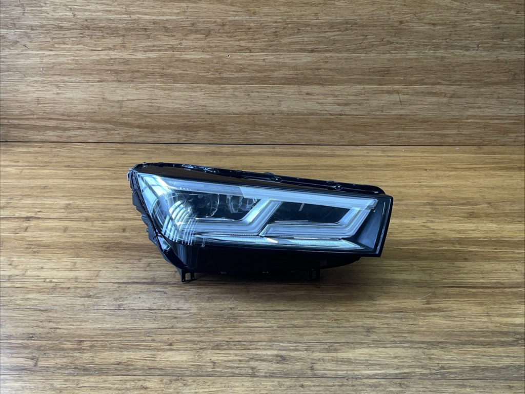 2018-2020 Audi Q5 SQ5 Headlight Full LED Assembly Front Right Side OEM *NOTE*