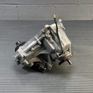 2018-2020 BMW M5 F90 Transfer Case 4×4 With Longitudinal Actuator Motor OEM