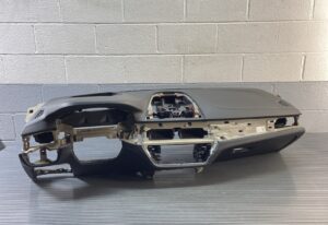 2018-2023 BMW M5 F90 Dashboard Instrumental Panel Black w/ HUD OEM *NOTE*
