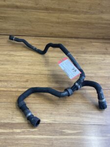 2018-2023 BMW M5 M8 F90 F91 F92 F93 ExPansion Tank Coolant Hose 8096879 OEM