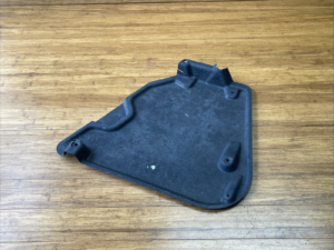 2019-2025 Audi A8L D5 Floor Under Body Splash Shield Guard Rear Center OEM NOTE*