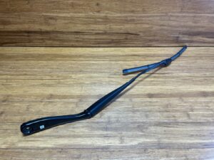 2019-2026 BMW X7 G07 Windshield Wiper Arm Front Right Side 25K Miles OEM