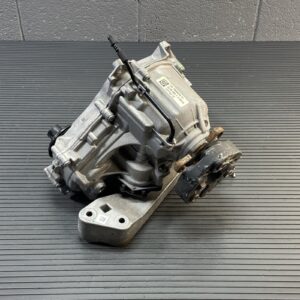 2020-2025 BMW M5 F90 4.4L AWD Transmission Transfer Case W/ Bracket ATC13-2 OEM