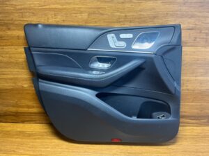 2020-2025 Mercedes GLE350 V167 Front Left Side Door Panel Cover OEM *NOTE*