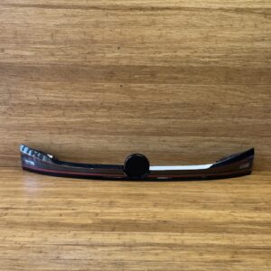 2021-2022 Volkswagen ID4 LED Tail Light Assembly Rear Center Side OEM *NOTE*