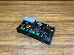 2021-2023 BMW X7 G07 Power Distribution Fuse Box Rear Side 61148706212 OEM