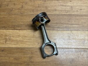 2021-2024 Audi Q5 FY 2.0L Engine Piston with Connecting Rod 25k Miles OEM