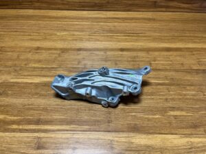 2021-2025 BMW M3 G80 3.0L Engine Support Brackets Left 1K Miles 8053548 OEM